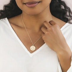 Libra Zodiac Diamond Pendant in 18K Yellow Gold